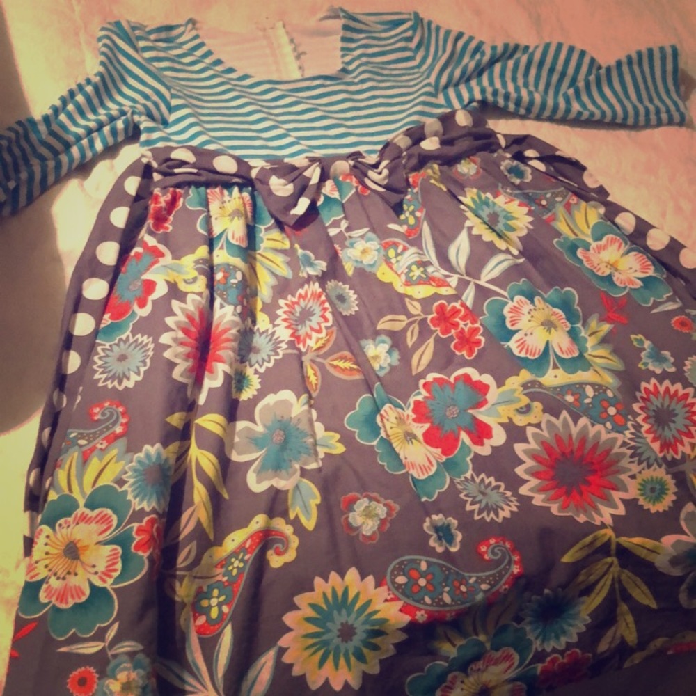 Girls dress